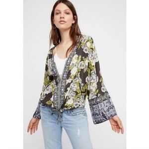 Free People Wildflower Women's Cinched Kimono Floral Printed Zip Up Shirt XS / S